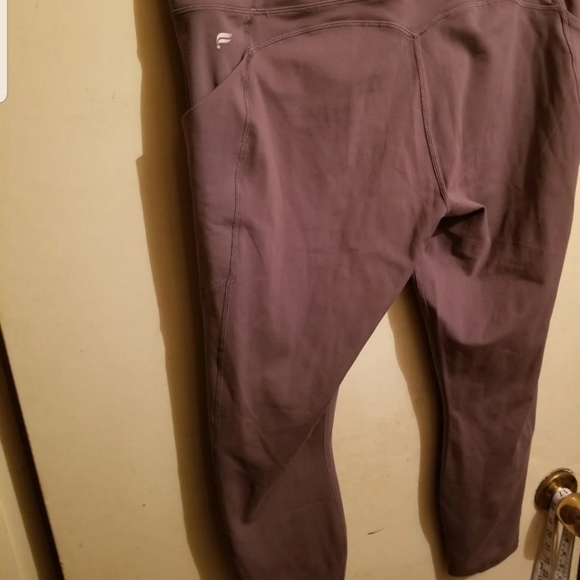 Fabletics workout pants - Picture 7 of 9